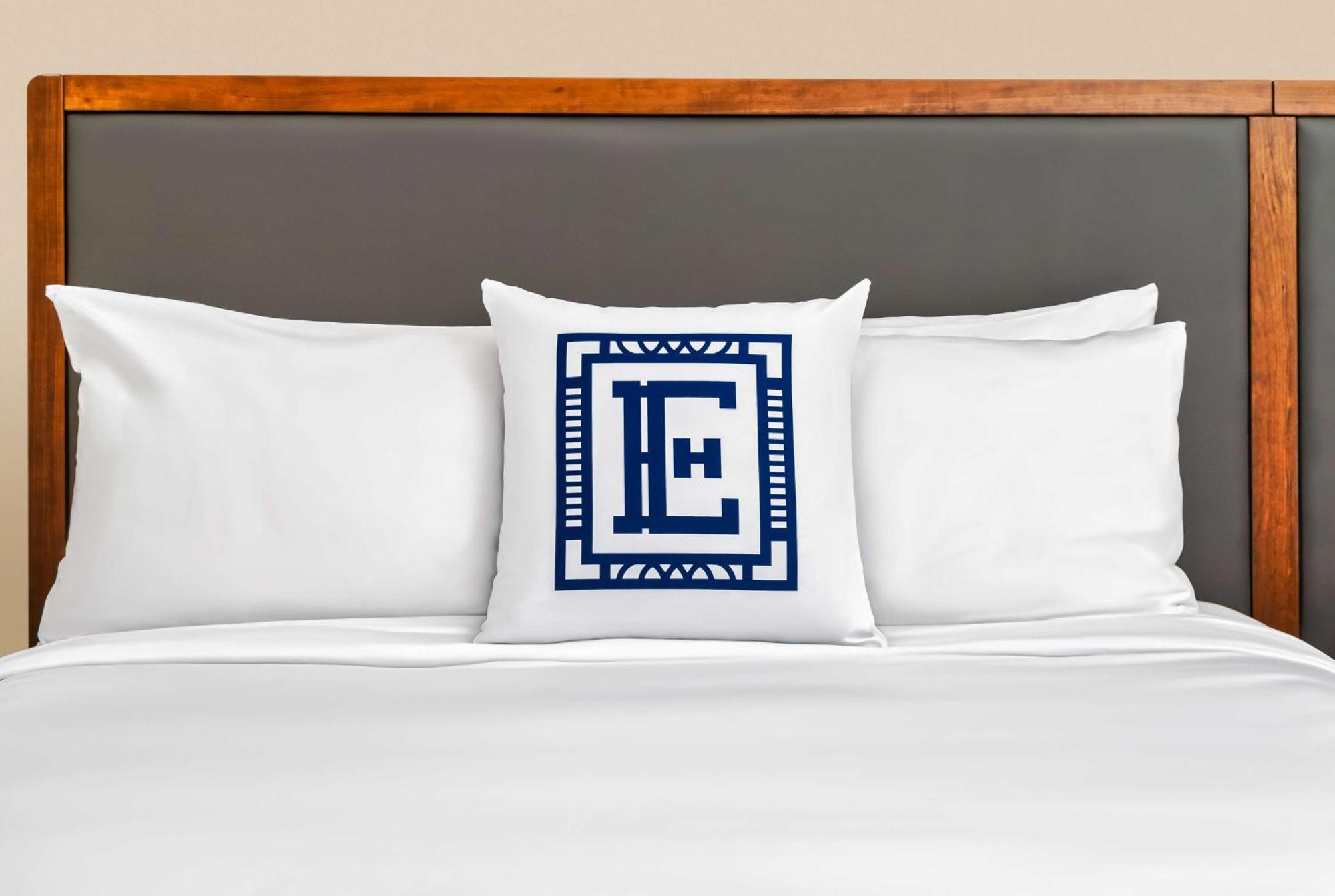 Hotel Elkhart, Tapestry Collection By Hilton エクステリア 写真
